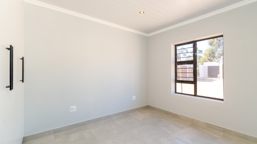 3 Bedroom Property for Sale in Albertinia Western Cape